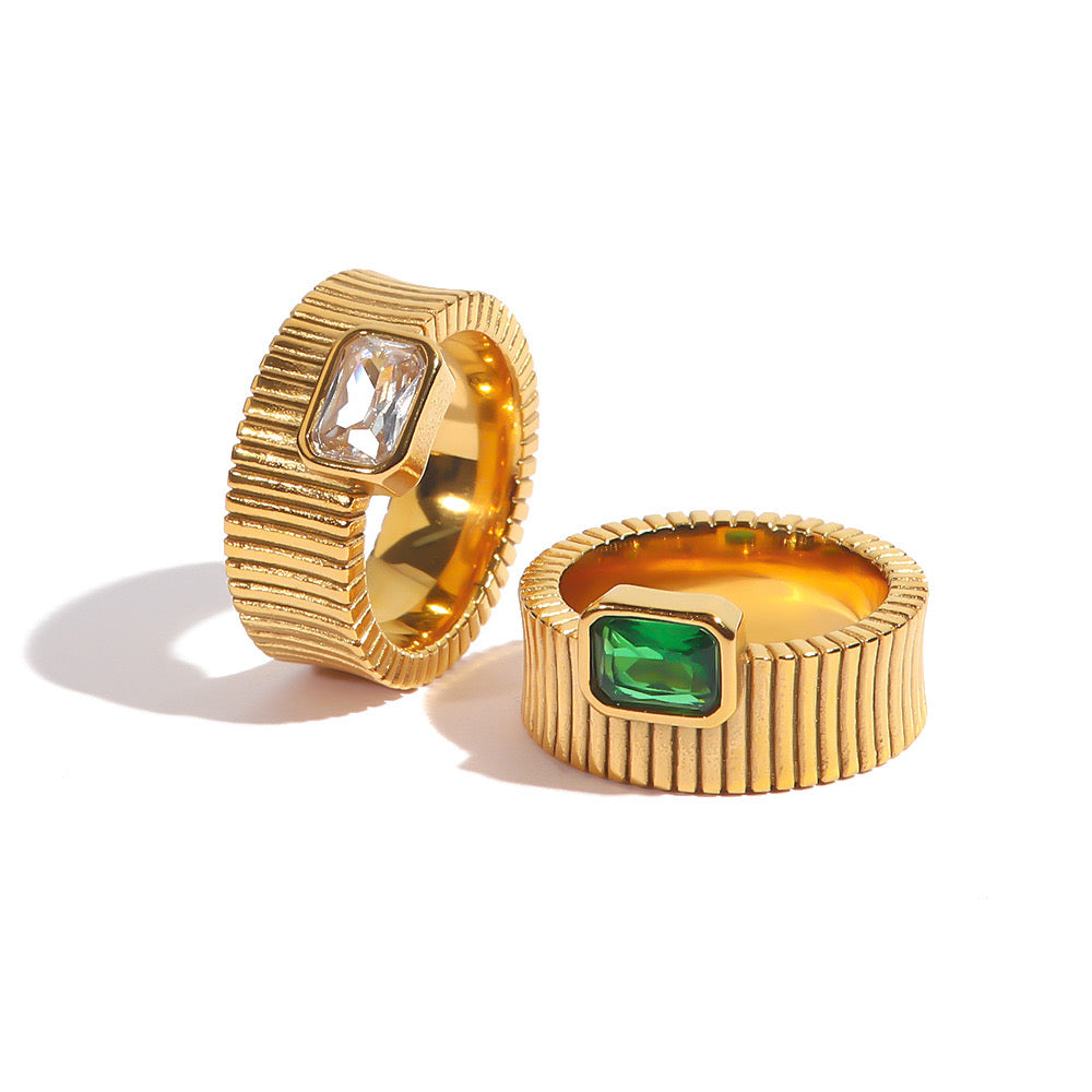 18K Gold Ribbed Band Ring