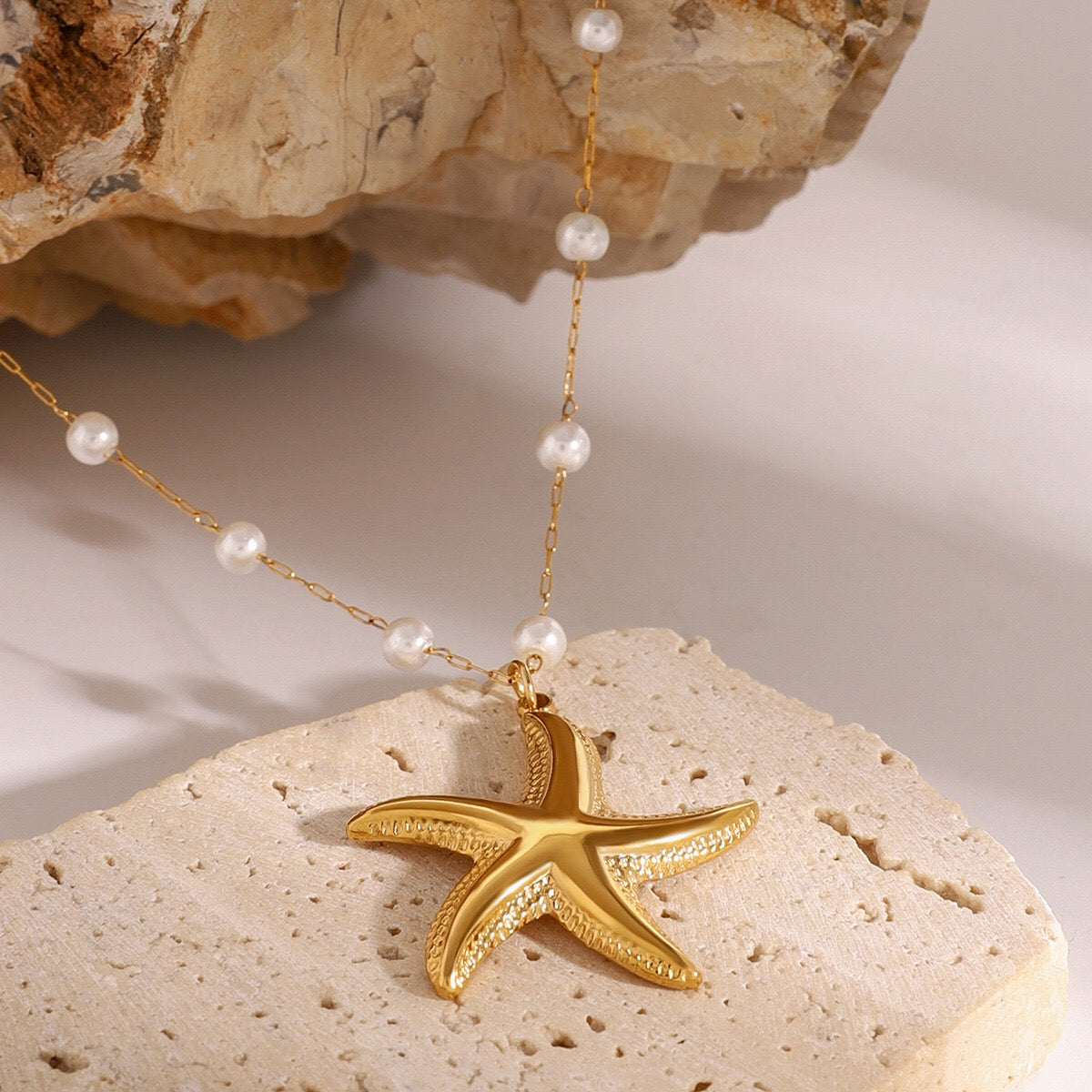 18K Gold Starfish Pearl Beaded Chain Pendant Necklace