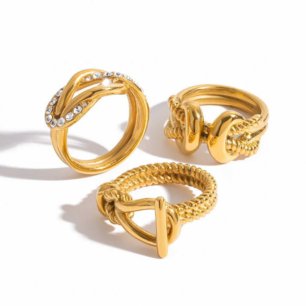 18K Gold Infinite Ties Statement Knot Ring