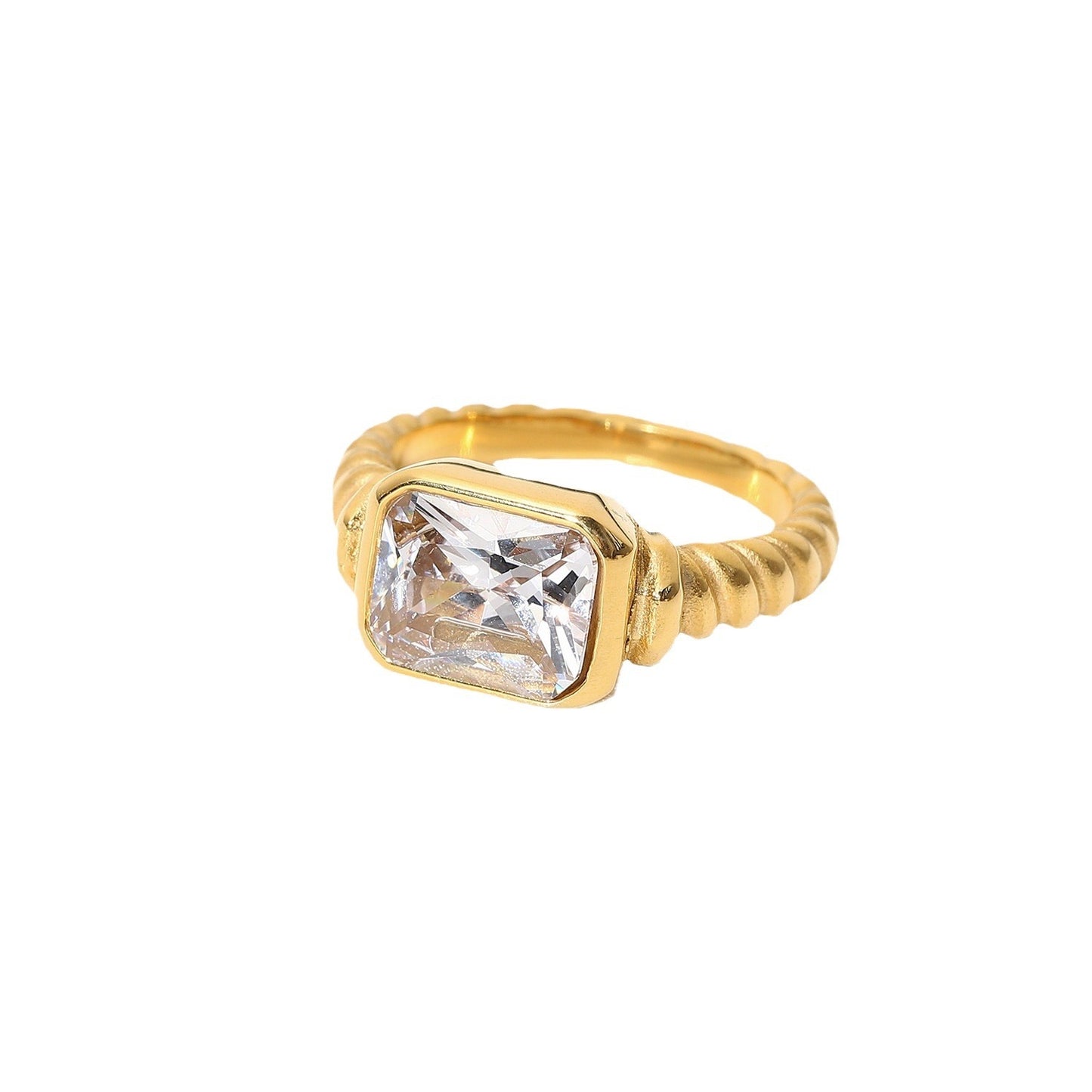 18K Gold Solitaire Statement Ring