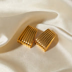 18K Gold Trendy Ribbed Plate Stud Earrings