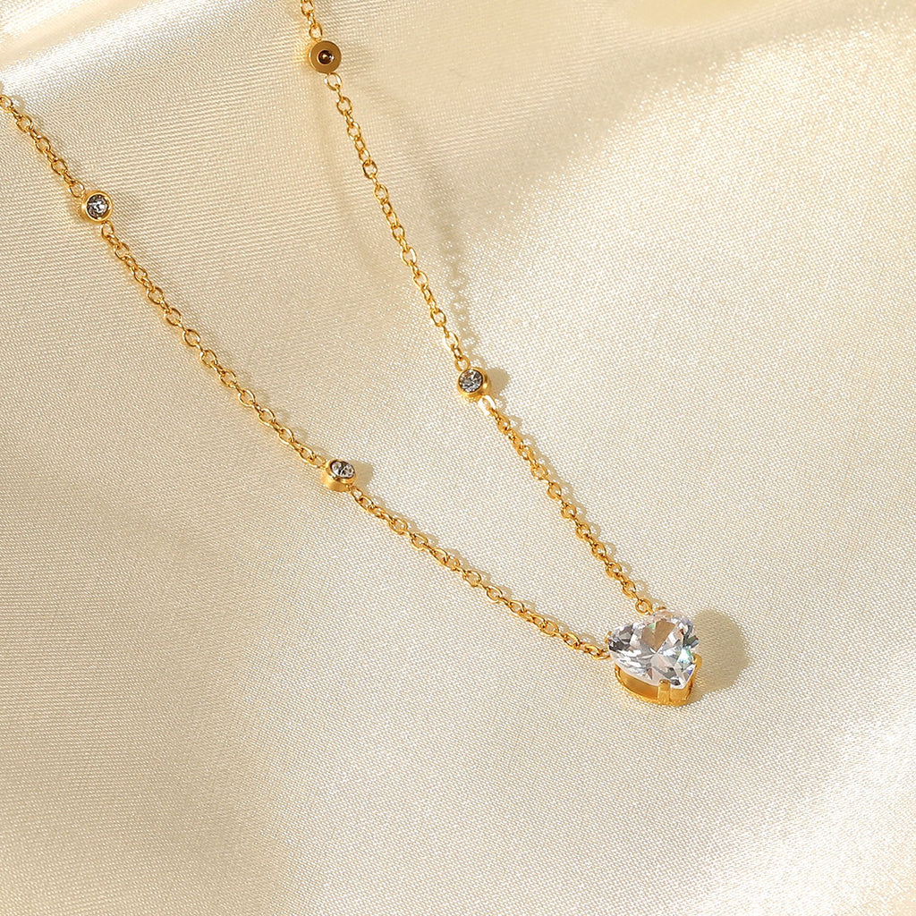 18K Gold Dainty Starry Heart CZ Pendant Necklace