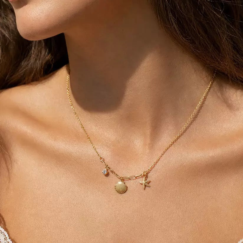 18K Gold Beach Vibe Charm Necklace