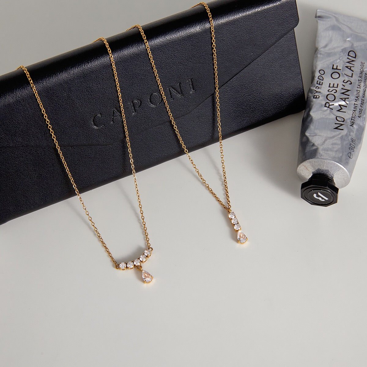 18K Gold High-wattage sparkle Pedant Y Shape Layered Necklace Set