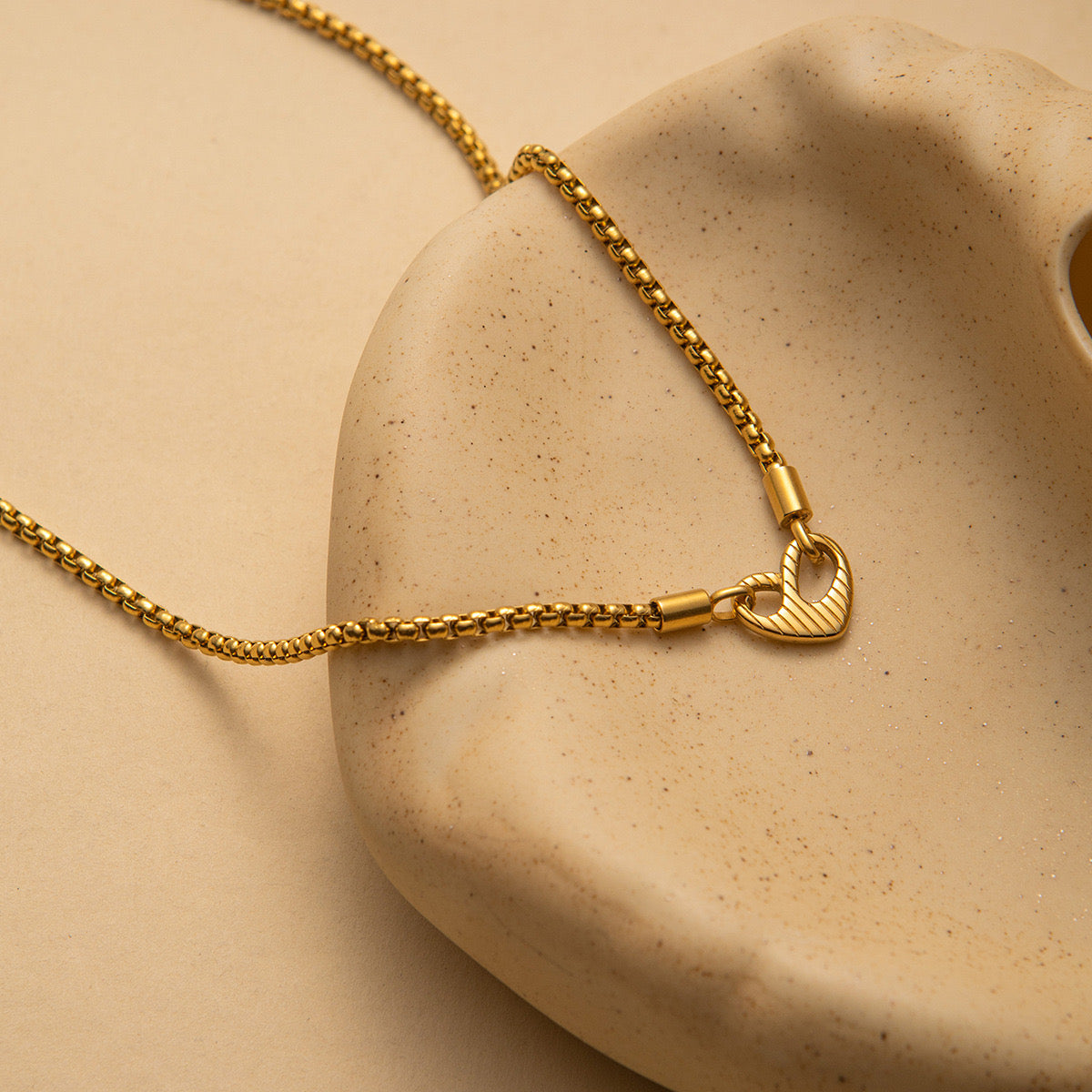 18K Gold I Am Worthy Heart Necklace