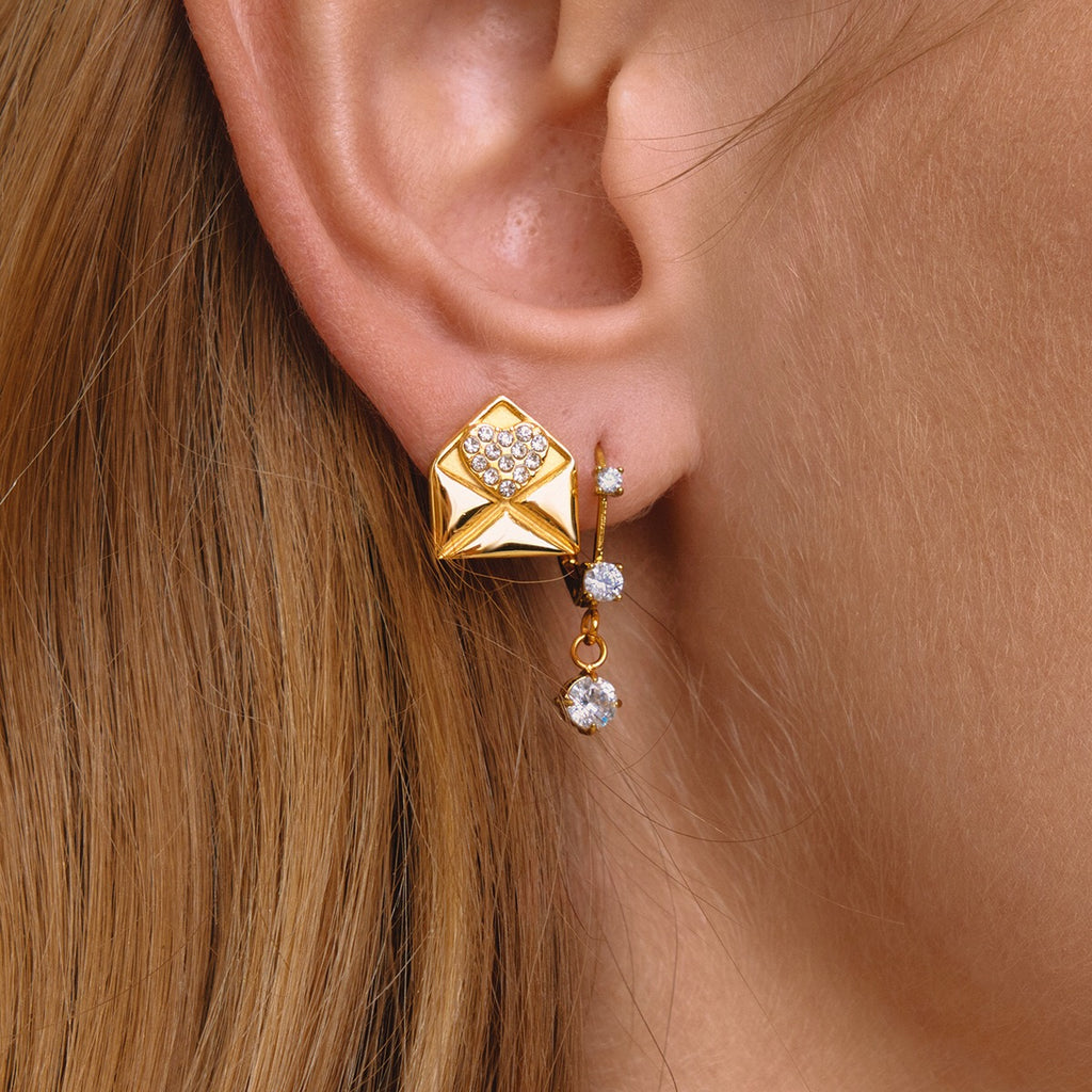 18K Gold Written in Love Bling Heart Stud Earrings