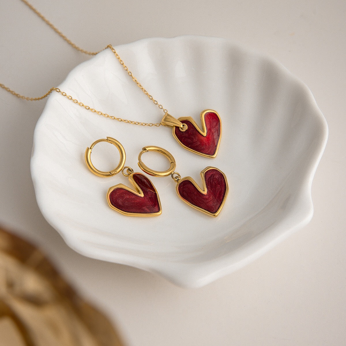 18K Gold Heart Stopper Red Pendant Necklace