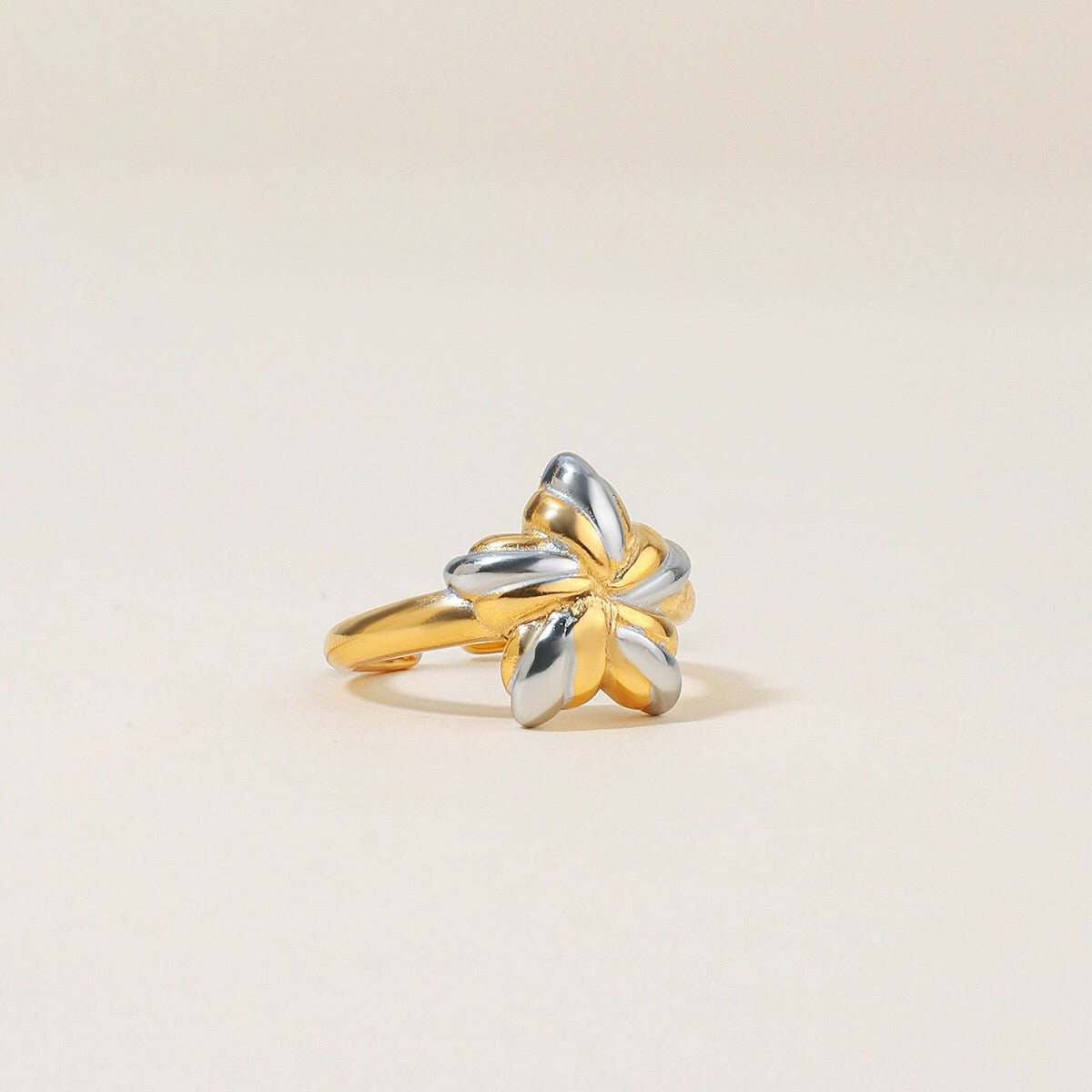 18K Gold and Silver Two Tone Cosmic Motion Statement Star Ring