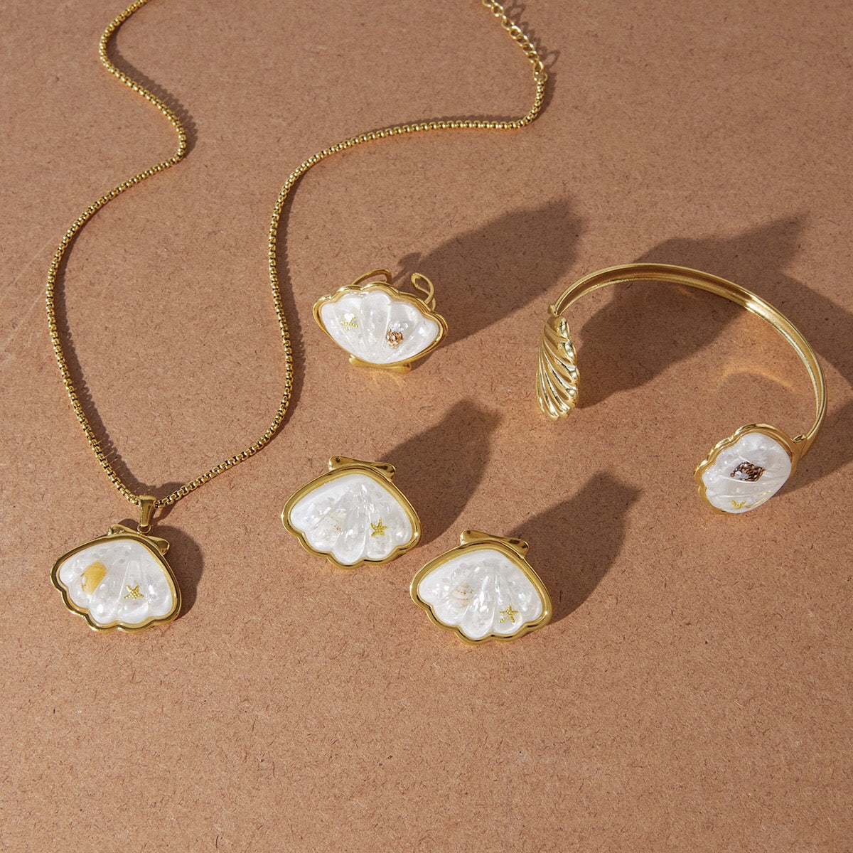 18K Gold Salt Air Seashell Pendant Necklace