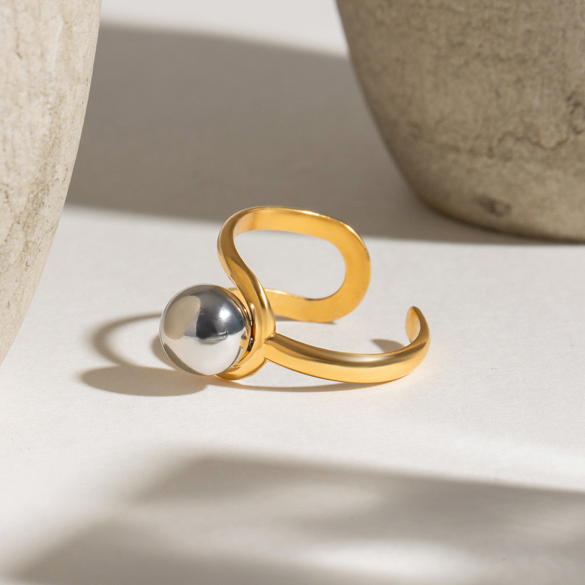 18K Gold Silver Two Tone Ball Statement Ring