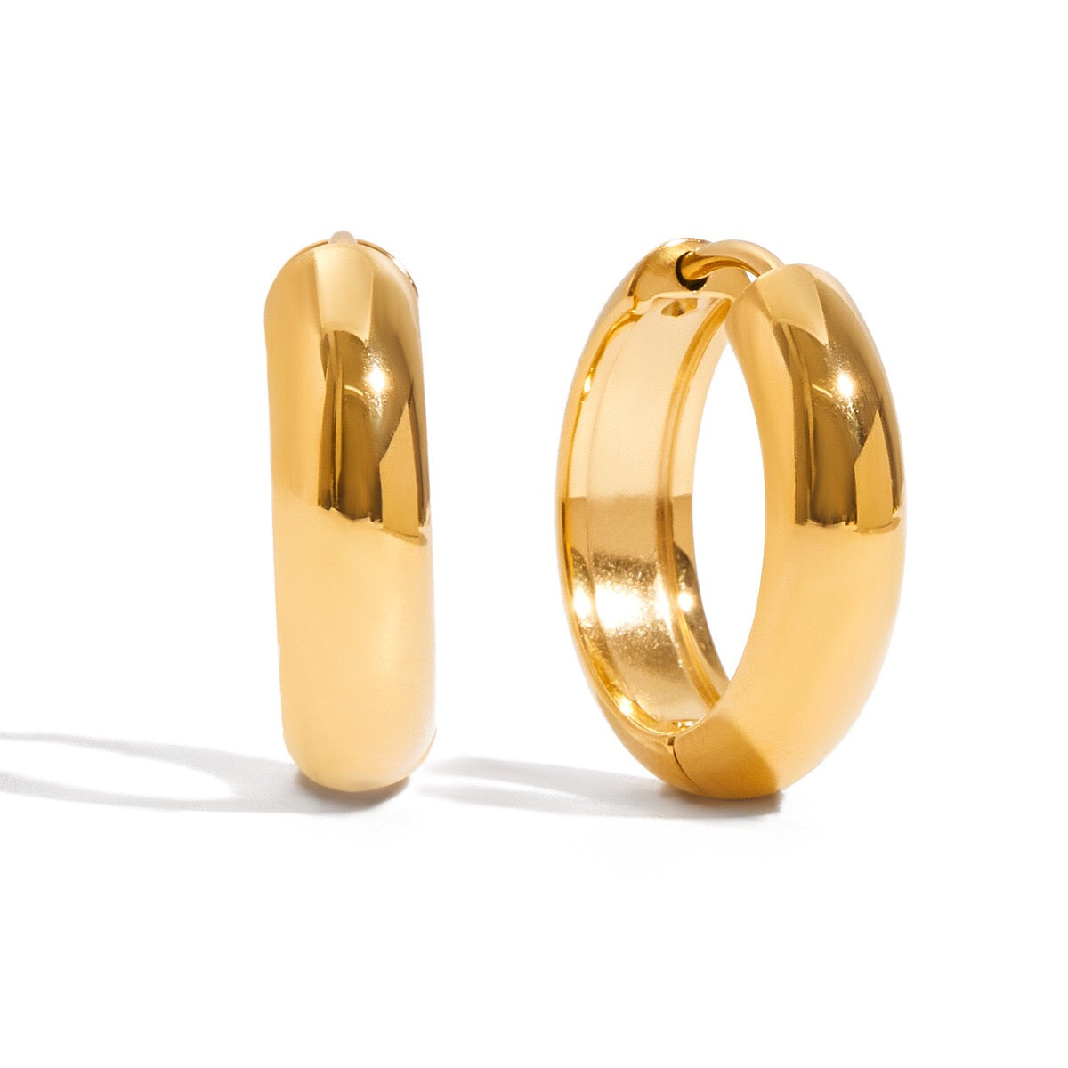 18K Gold Essential Everyday Small Hoop Huggie Earrings