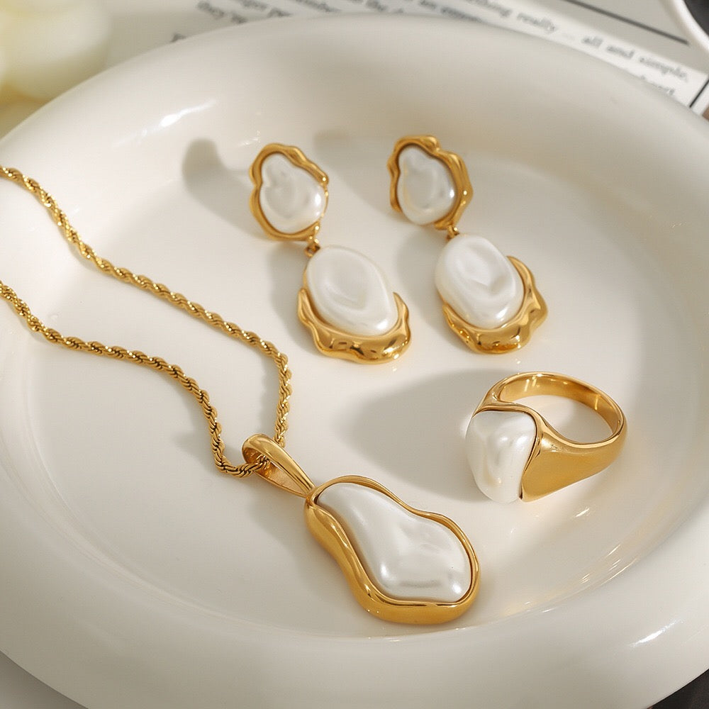 18K Gold Eternal Grace Baroque Pearl Dangle Earrings