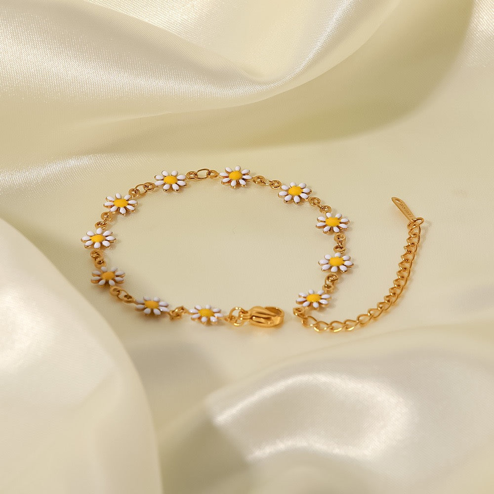 18K Gold White Daisy Flower Chain Choker Necklace
