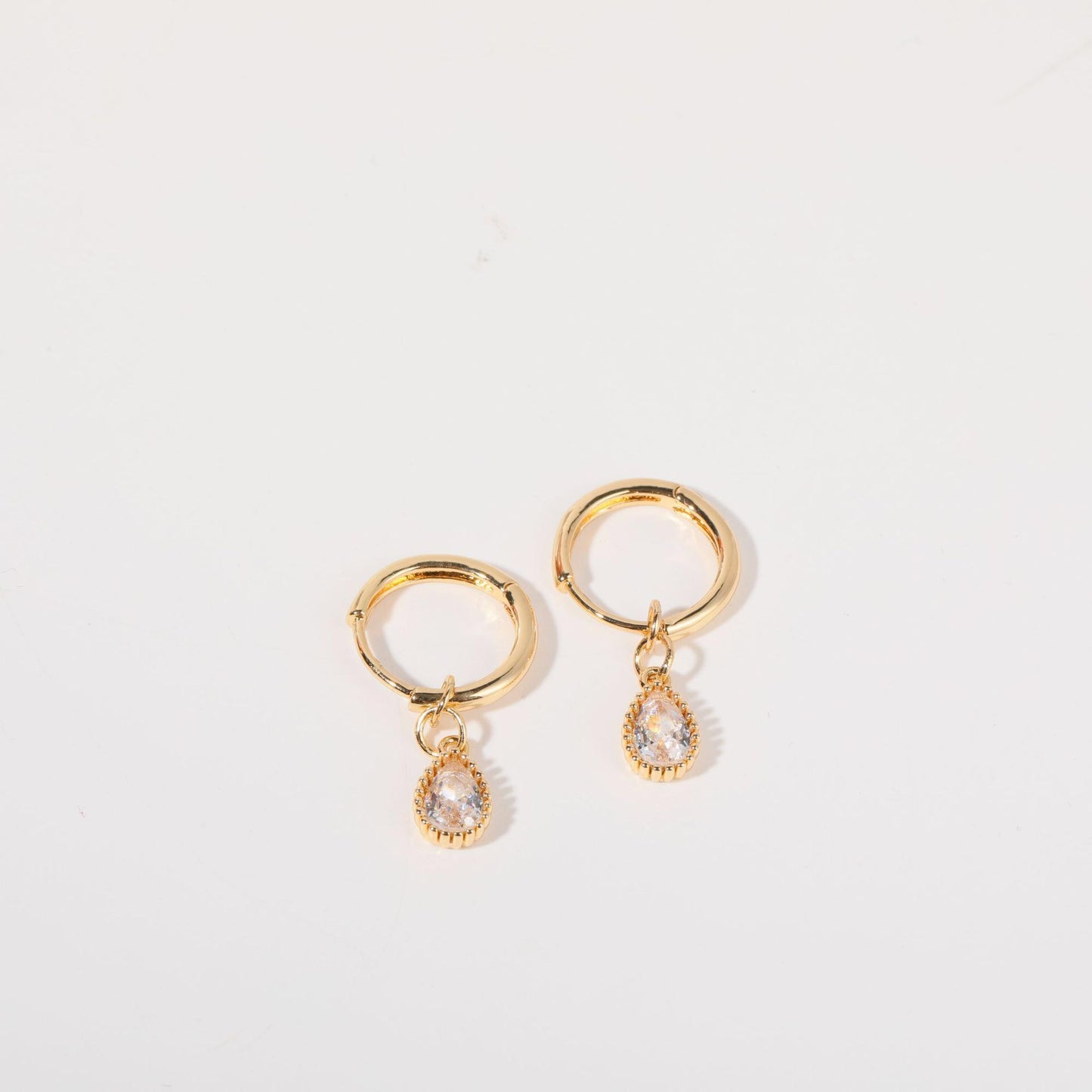 14K Gold Chic Birthstone Huggie Earrings