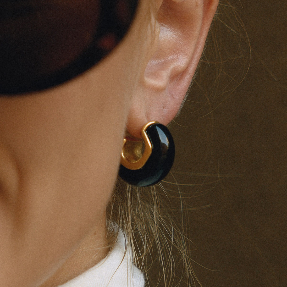 18K Gold Cozy Season Small Hoop Huggie Earrings