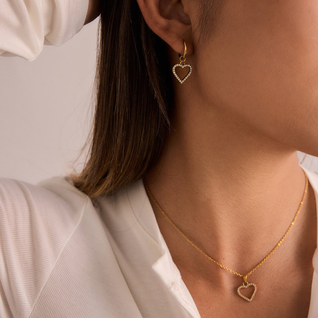 18K Gold Heartstrings Dainty Bling Heart Pendant Necklace