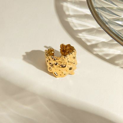 18K Gold Hammered Texture Statement Band Ring