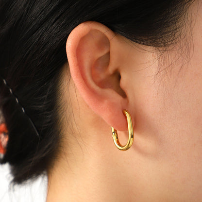 18K Gold Hooked Small Hoop Huggie Earrings