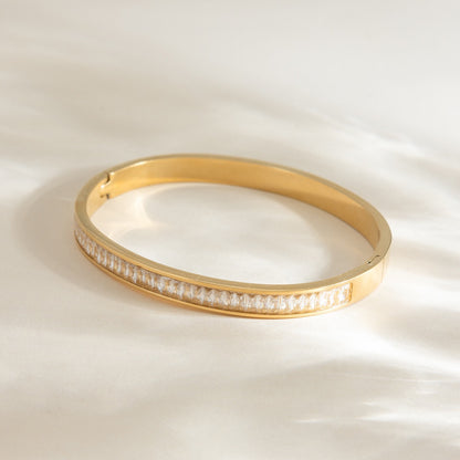 18K Gold Endless Glow Statement Tennis Bangle Bracelet