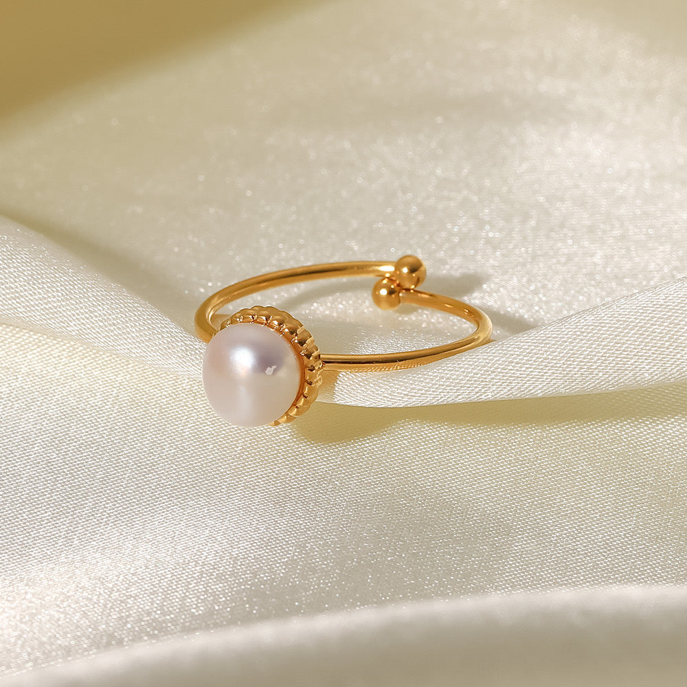 18K Gold Classic Pearl Ring