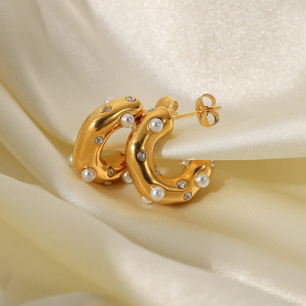 18K Gold Extra Chic Huggie Earrings