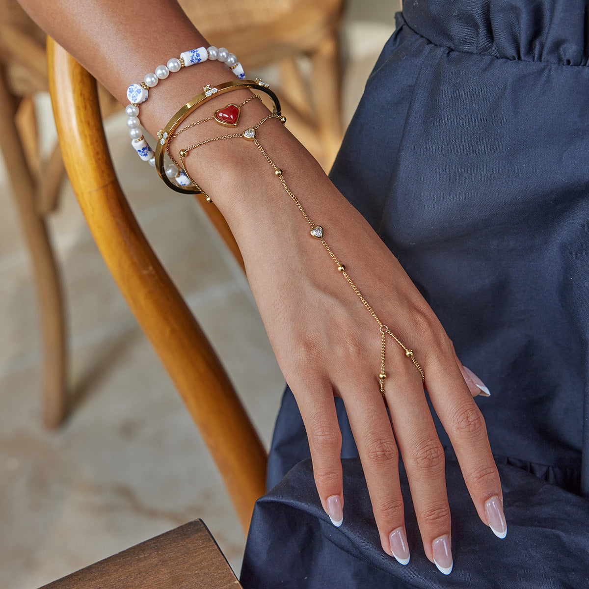 18K Gold Waterproof Delicate Heart Hand Chain Bracelet