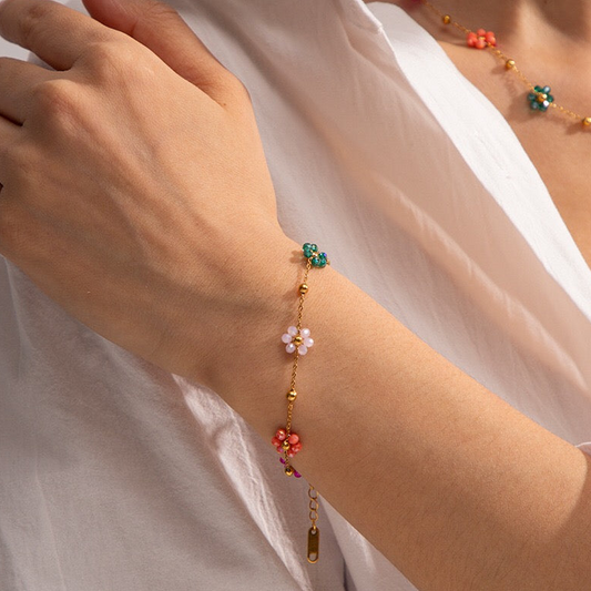18K Gold Beaded Flower Bracelet
