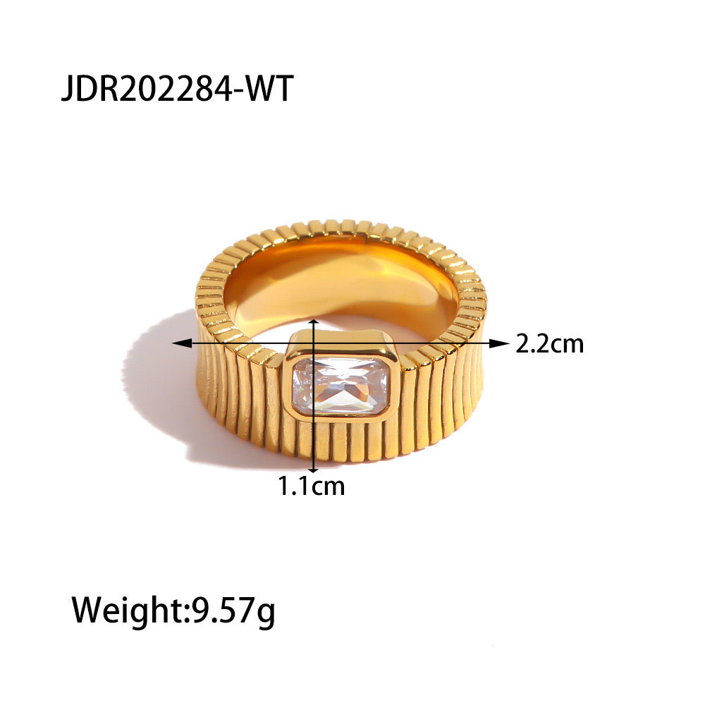 18K Gold Ribbed Band Ring