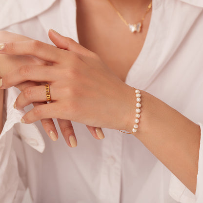 Delicate Pearl Gold Bracelet