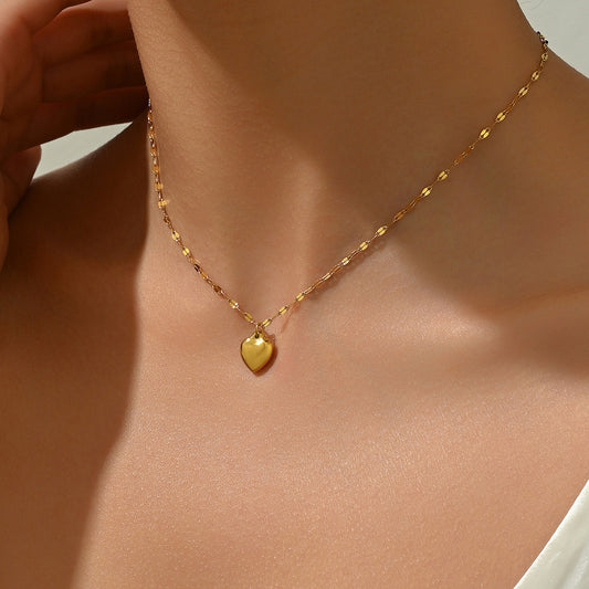 18K Gold Minimalist Heart Necklace