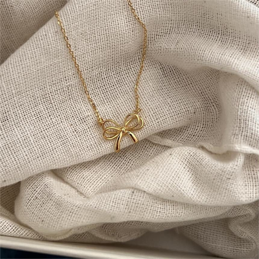 18K Gold Coquette Bow Dainty Necklace