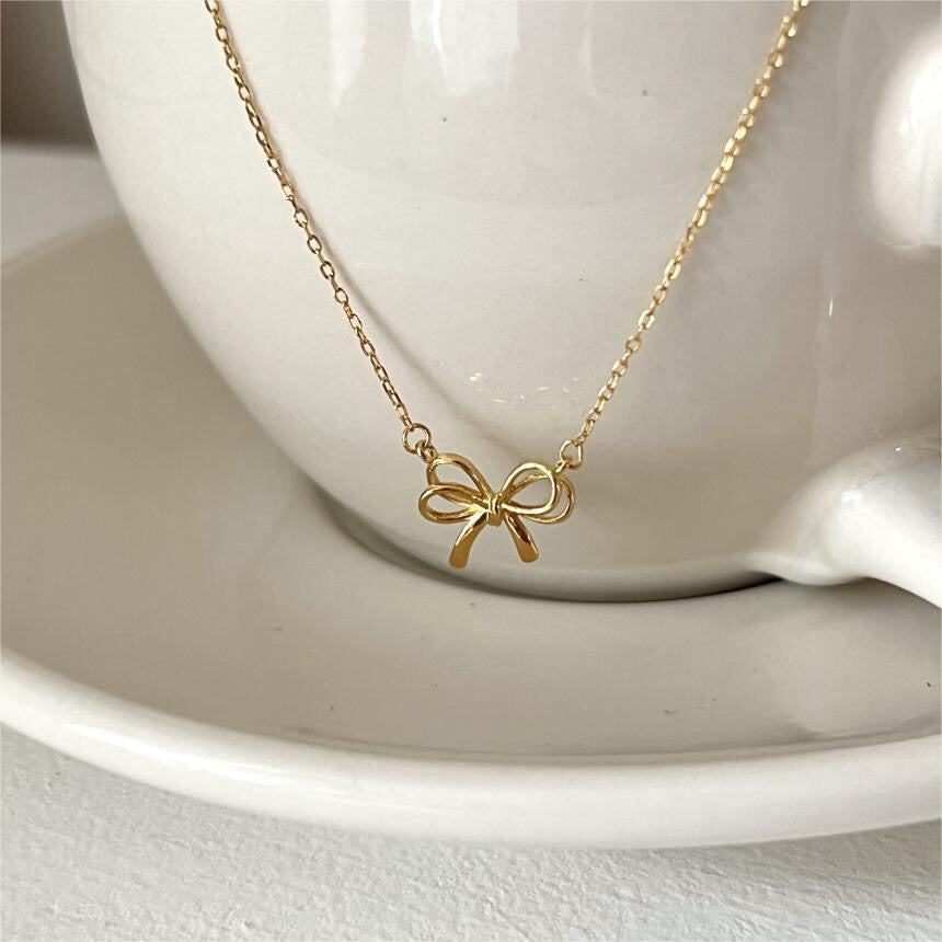 18K Gold Coquette Bow Dainty Necklace