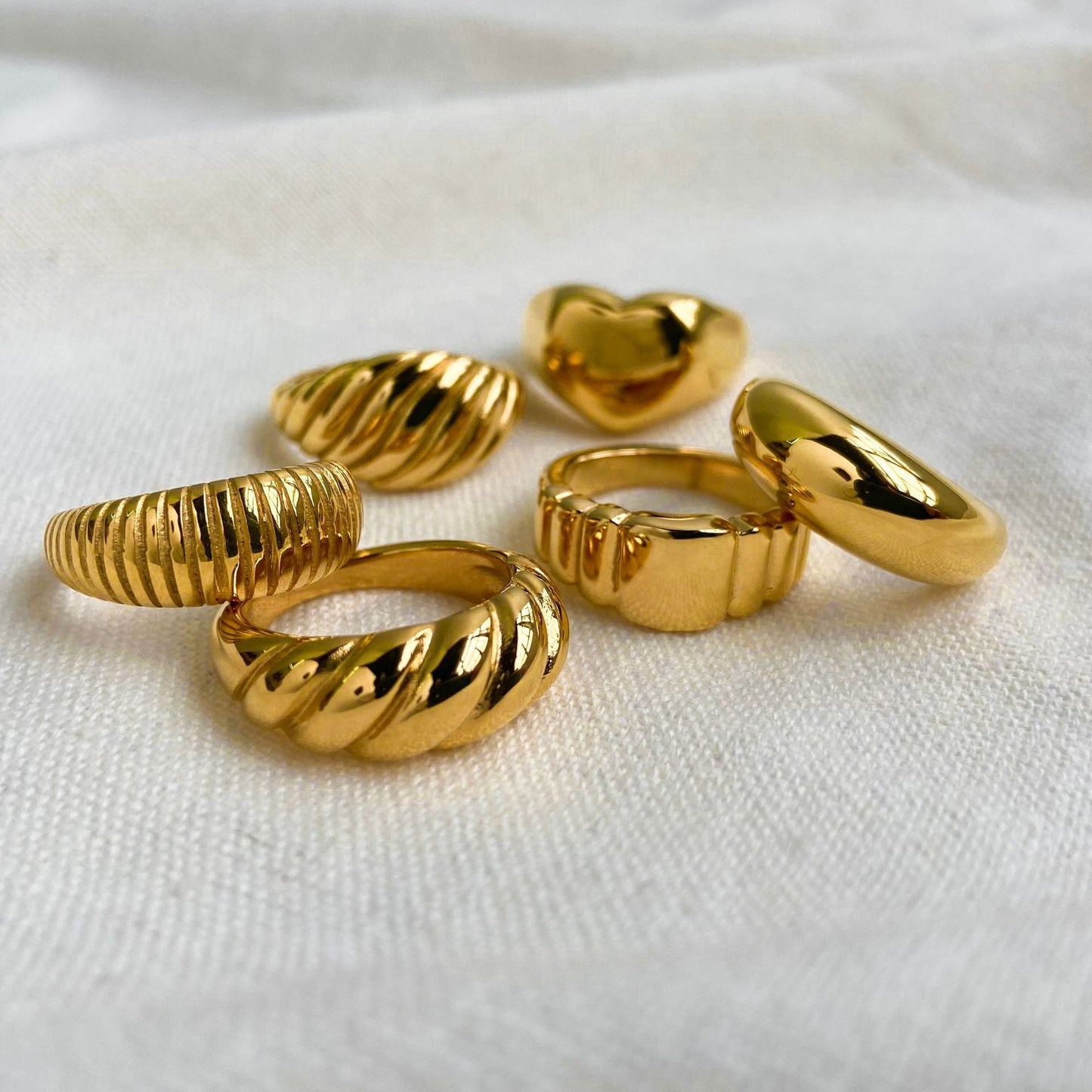 18K Gold Puffy Heart Signet Ring