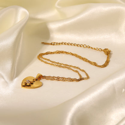 18K Gold Snake in Love Pendant Heart Necklace