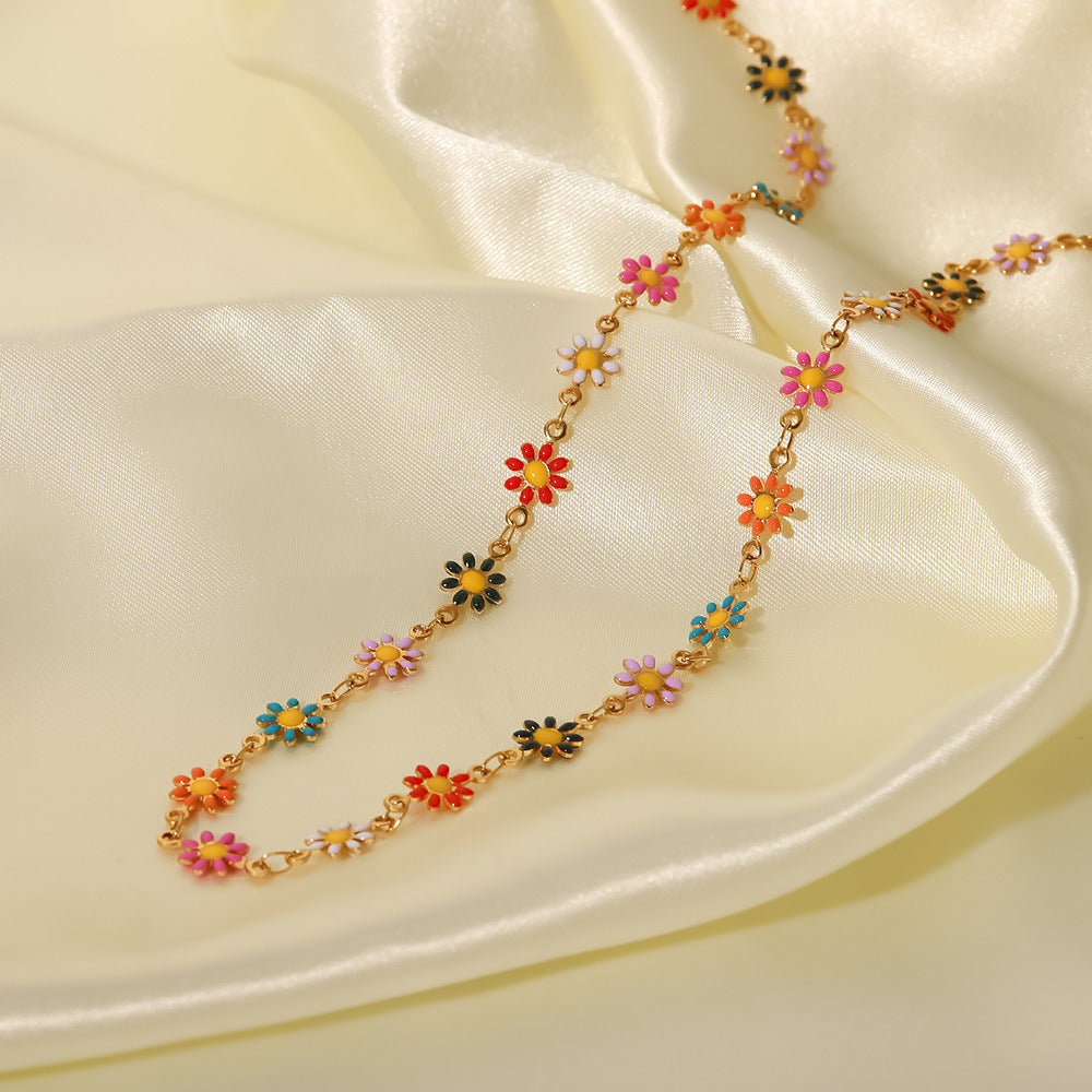 18K Gold Daisy Necklace Bracelet Set