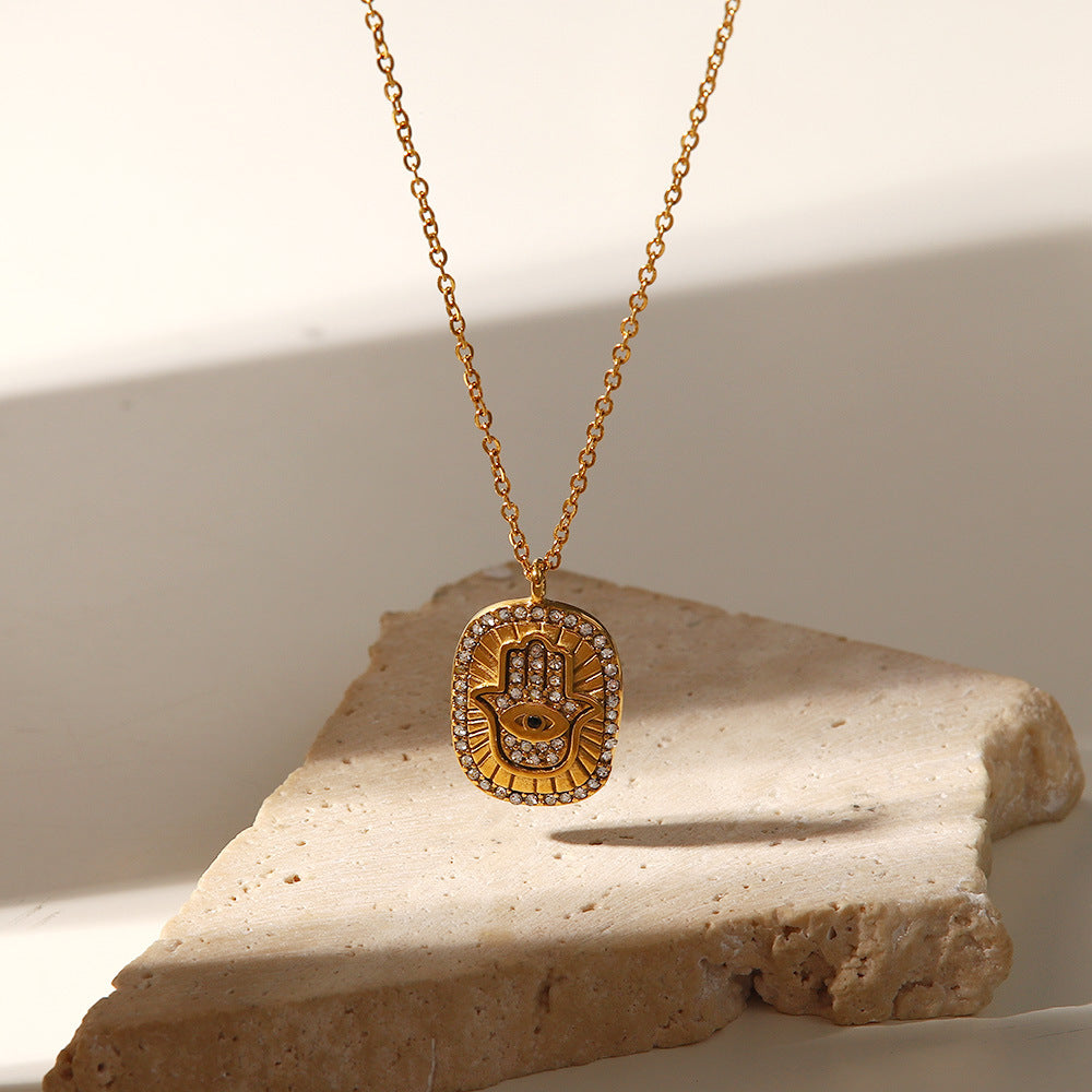 18K Gold Hamsa Pendant Necklace