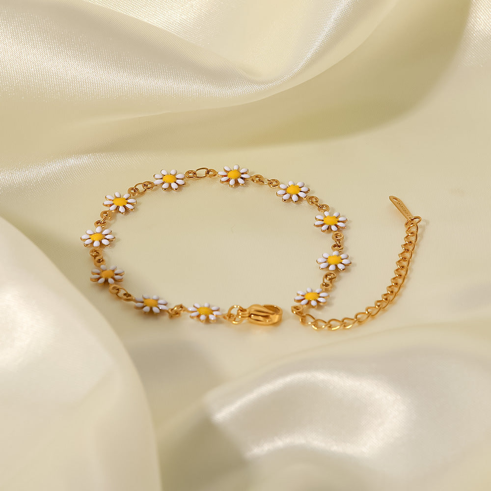 18K Gold Daisy Necklace Bracelet Set