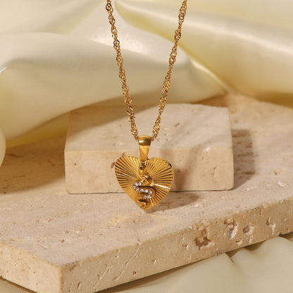 18K Gold Snake in Love Pendant Heart Necklace